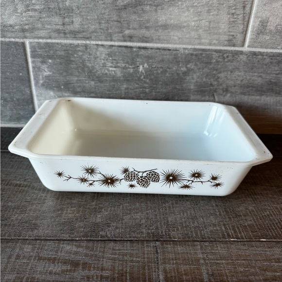 Vintage Pyrex Golden Pine Cone 575-B 2 Quart Casserole Dish 1961 Promo No Lid